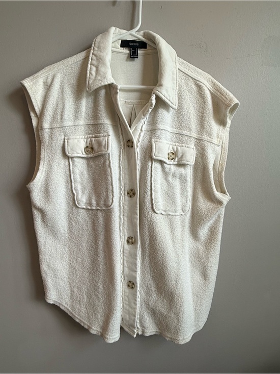 Forever 21 Jackets & Blazers - Forever 21 Cream Button-Front Collared Vest